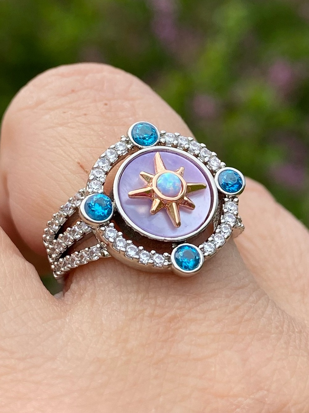 Atlantis compass ring